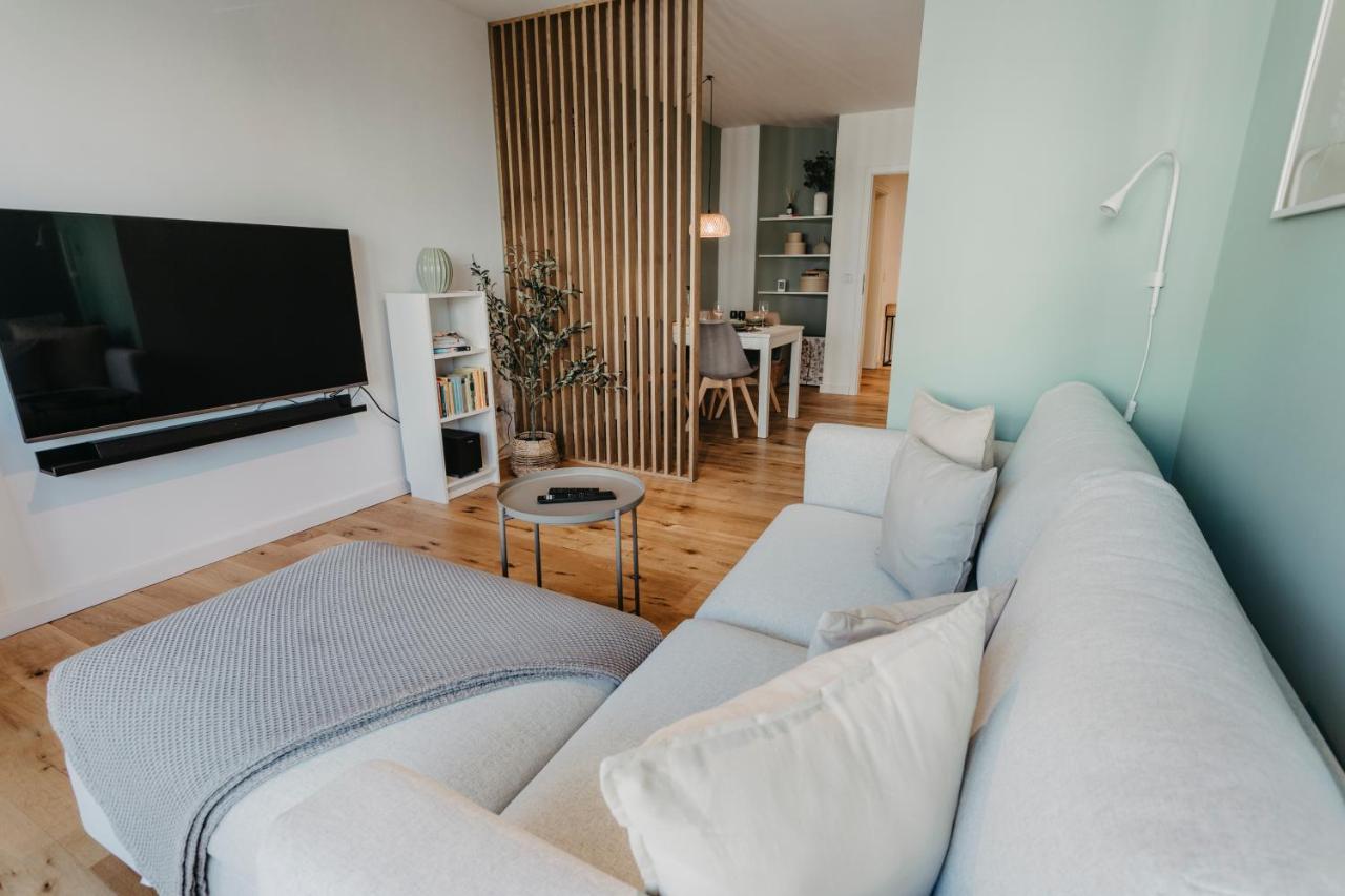 Traber Apartments Im Herzen Leipzigs Balkon Parkplatz ภายนอก รูปภาพ