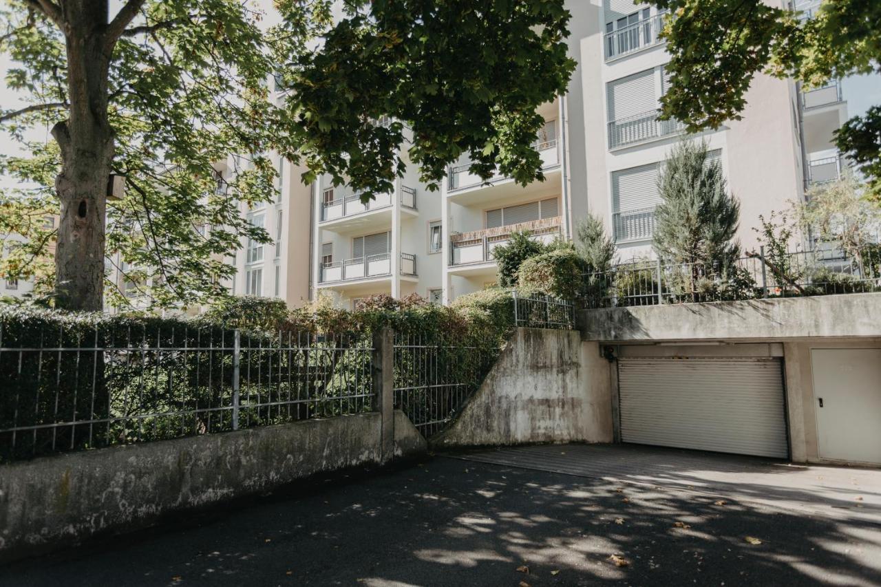 Traber Apartments Im Herzen Leipzigs Balkon Parkplatz ภายนอก รูปภาพ